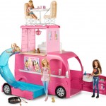 Barbie-Hundeabenteuer-Super-Ferien-Camper-Odufroehliche-de