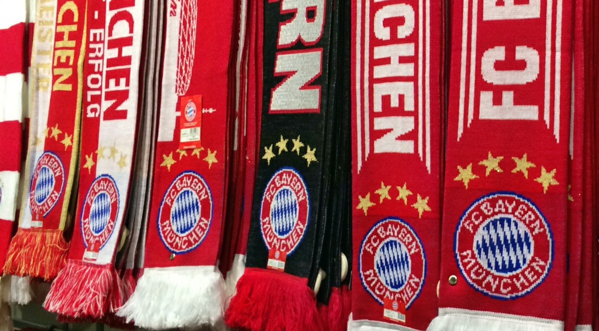 Mit einem FC Bayern Fanshop Geschenkgutschein liegen Sie immer richtig.